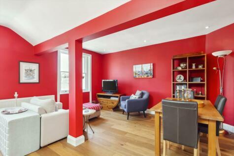 2 bedroom flat for sale in Devonshire Terrace, London, W2