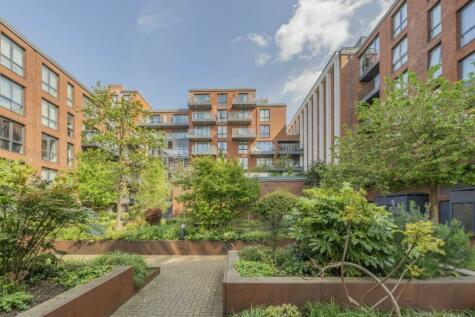 1 bedroom flat for sale in Gaumont Place, Streatham, SW2