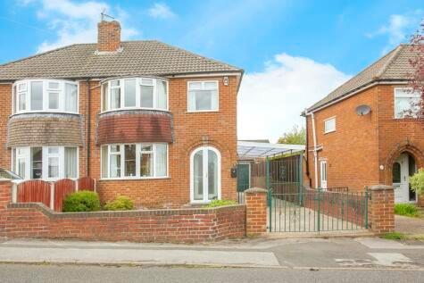 3 bedroom semi-detached house for sale in Chelmsford Avenue, Aston, Sheffield, South Yorkshire, S26