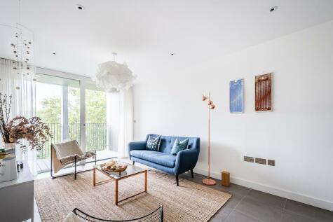 2 bedroom apartment for sale in Macpherson Apartments, Cambridge Heath, E2