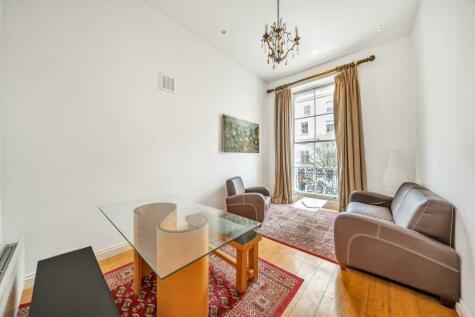 1 bedroom flat for sale in Gloucester Terrace, Bayswater, W2