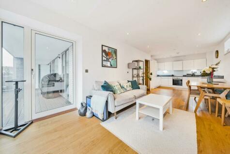 2 bedroom flat for sale in Camberwell Road, Camberwell, SE5
