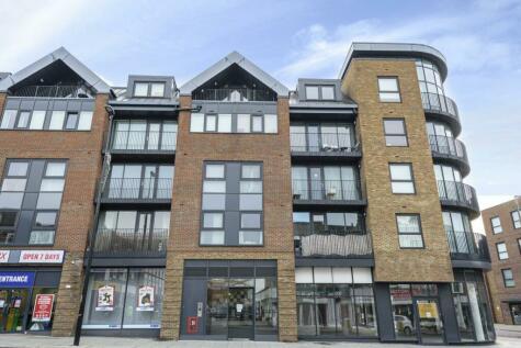 2 bedroom flat for sale in Tooting High Street, Tooting, SW17