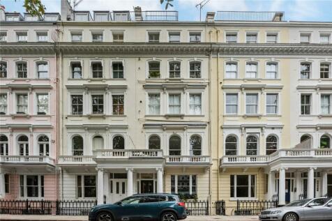 4 bedroom apartment for sale in Cornwall Gardens, London, SW7