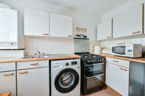 1 bedroom flat for sale in Fitzgerald House, Brixton, London, SW9
