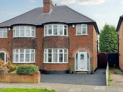 3 bedroom semi-detached house for sale in Allman Road, Erdington, Birmingham, B24