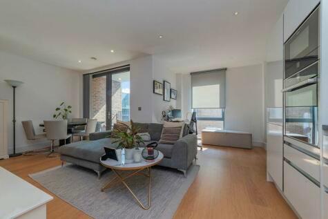 1 bedroom flat for sale in Cambridge Road, London NW6
