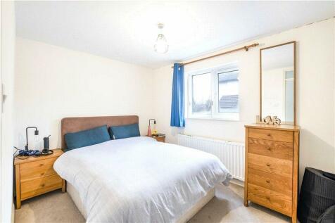 1 bedroom apartment for sale in Upper Richmond Road, London, SW15
