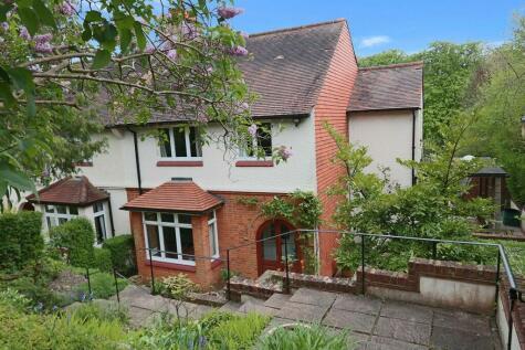 4 bedroom semi-detached house for sale in Monahan Avenue, Purley, CR8