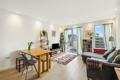 1 bedroom apartment for sale in Chatfield Road, London, SW11