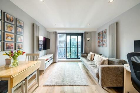 2 bedroom apartment for sale in Millharbour, London, E14