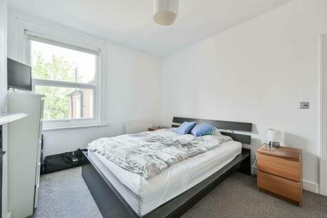 2 bedroom flat for sale in Codrington Hill, Honor Oak Park, London, SE23
