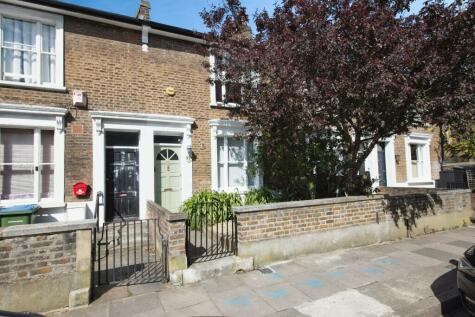 3 bedroom terraced house for sale in Christchurch Way, London, SE10