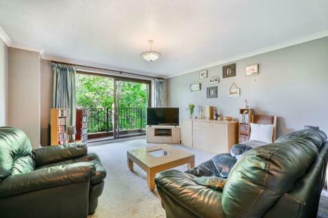2 bedroom flat for sale in Rothesay Avenue, Wimbledon Chase, London, SW20 8JU, SW20