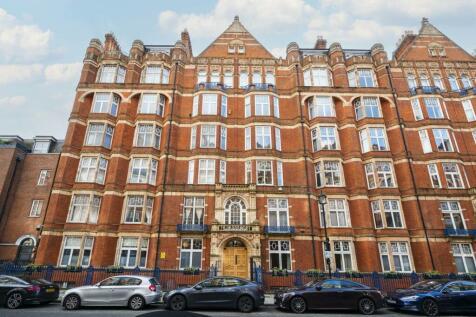 2 bedroom flat for sale in Bickenhall Street, Marylebone, London, W1U