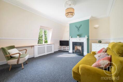 2 bedroom flat for sale in Sunningfields Road, Hendon, NW4