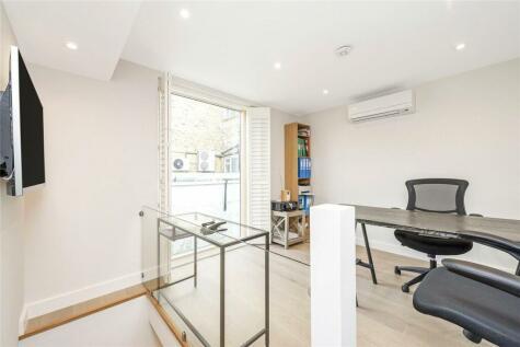 1 bedroom duplex for sale in Redcliffe Road, Chelsea, London, SW10