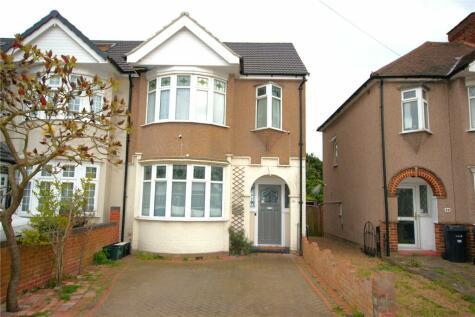 3 bedroom end of terrace house for sale in Somerville Road, Romford, RM6
