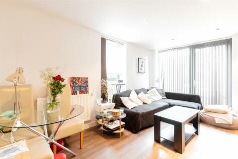 1 bedroom apartment for sale in Tewkesbury Road, Ealing, W13