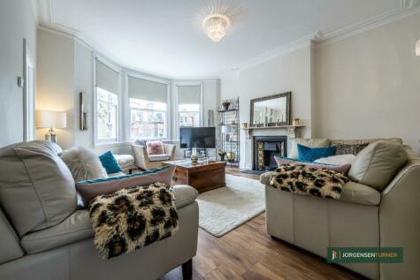 1 bedroom flat for sale in Share of Freehold  Brondesbury Villas, NW6