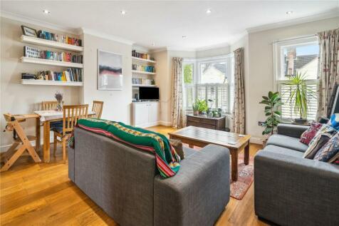 3 bedroom apartment for sale in Aliwal Road, SW11