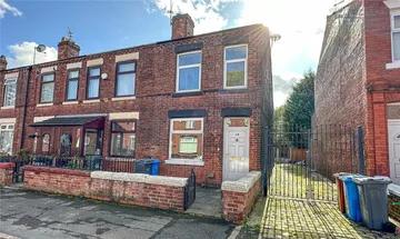 2 bedroom end of terrace house for sale in Hawthorn Road, New Moston, Manchester, M40