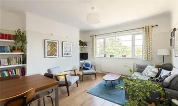 2 bedroom apartment for sale in Cameford Court, New Park Road, London, SW2