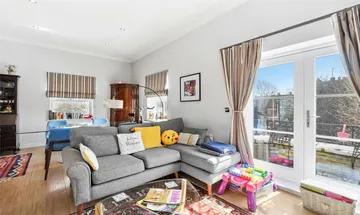 2 bedroom apartment for sale in Northpoint Square, London, NW1