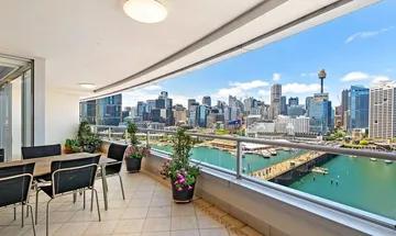 HARBOURSIDE LUXURY LIVING WITH SPECTACULAR VIEWS