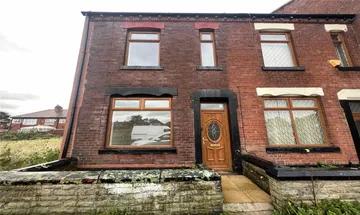 2 bedroom end of terrace house for sale in London Road, Oldham, Greater Manchester, OL1