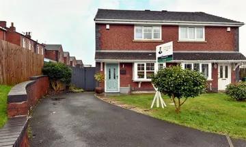 2 bedroom semi-detached house for sale in Pioneer Close, Horwich, Greater Manchester, BL6