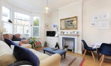 1 bedroom flat for sale in Solon Road, London, SW2