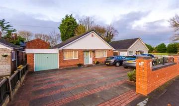 2 bedroom detached bungalow for sale in Manchester Road, Astley, Tyldesley, M29
