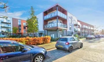 2 bedroom apartment for sale in Wildcary Lane, Romford, RM3