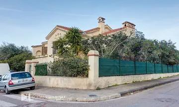 Secteur Montolivet  Marseille 13012 Maison  individuelle de 7 pièce(s) 139 m2 édifiée sur une parcelle de