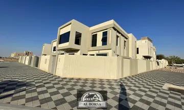 Villa for sale in Al-Helio, corner of two asphalt streets, very special location, at an attractive price, an irreplaceable opportunity. What are you w