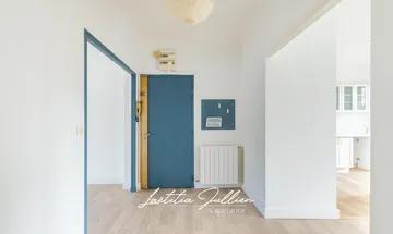 Dpt Bouches du Rhône (13), à vendre MARSEILLE 5EME ARRONDISSEMENT appartement T3/4 de 67.32 m² rénové
