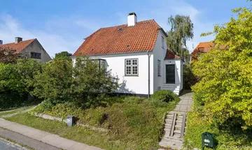 Mellemvangen 12, Brønshøj - Villa på 101 m2 til salg