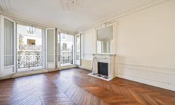 Appartement Paris 3 pièce(s) + balcon