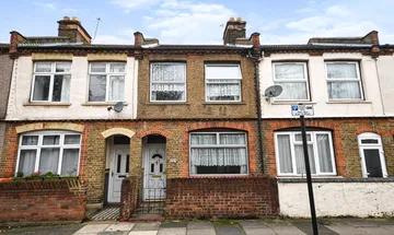 2 bedroom terraced house for sale in Grenadier Street, London, E16