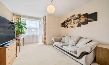 1 bedroom apartment for sale in Windlesham Grove, London, SW19