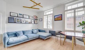 2 bedroom flat for sale in Racton Road, 
Fulham, SW6