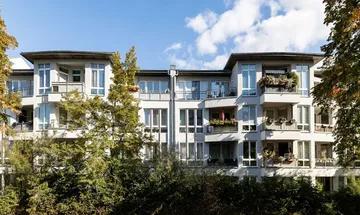 Renditestarke Kapitalanlage: vermietete 3-Zimmer-Wohnung mit Balkon- nahe WISTA-Adlershof!