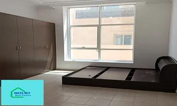 amazing spacious studio for rent near safeer mall.