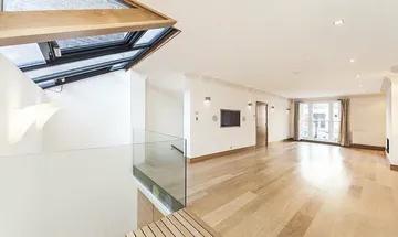 3 bedroom terraced house for sale in Addison Avenue, Holland Park, London, W11