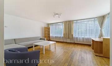 2 bedroom flat for sale in Princes Way, London, SW19