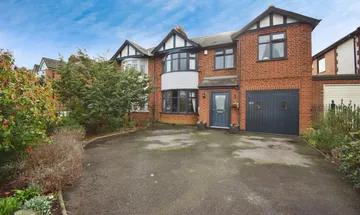 3 bedroom semi-detached house for sale in Braunstone Lane, Leicester, Leicestershire, LE3