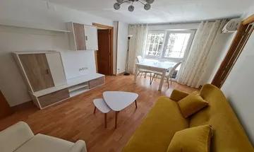 Piso en venta en Valdezarza de 2 habitaciones con terraza y aire acondicionado