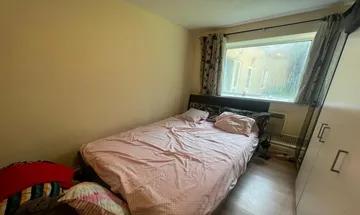 1 bedroom apartment for sale in Sunningfields Road, London, NW4