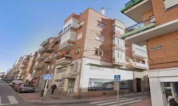 Venta de piso en Bellas Vistas de 3 habitaciones con terraza y balcón